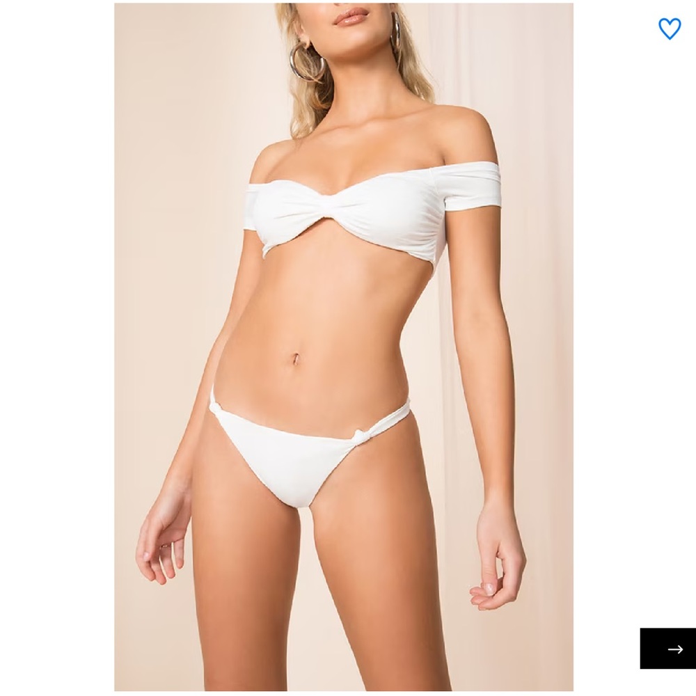 Superdown x chantel jeffries catherine bikini bottom, Size: S